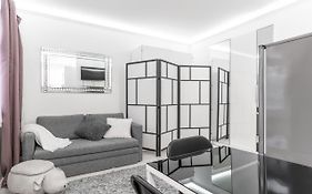Sailor'S Apartment